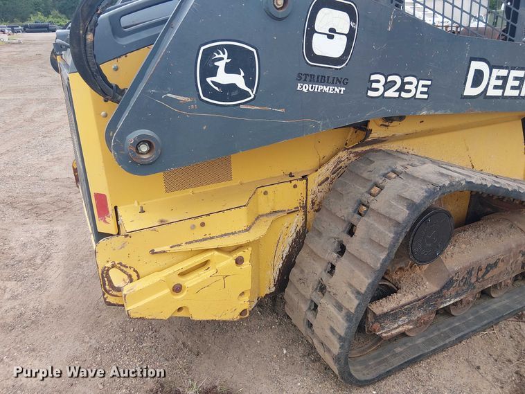 image for item ET2027 2017 John Deere 323E tracked skid steer loader