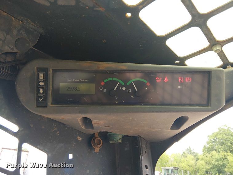 image for item ET2027 2017 John Deere 323E tracked skid steer loader