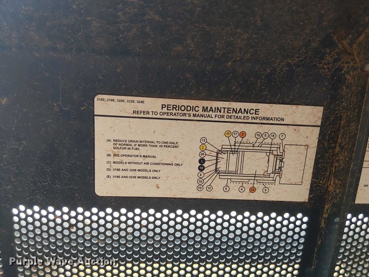 image for item ET2027 2017 John Deere 323E tracked skid steer loader