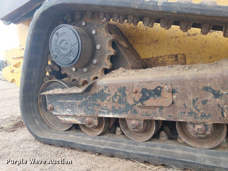 image for item ET2027 2017 John Deere 323E tracked skid steer loader