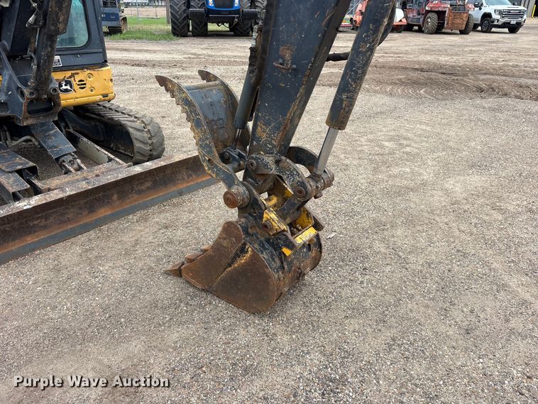 image for item ET2028 2016 John Deere 35G mini excavator