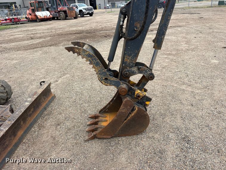 image for item ET2028 2016 John Deere 35G mini excavator