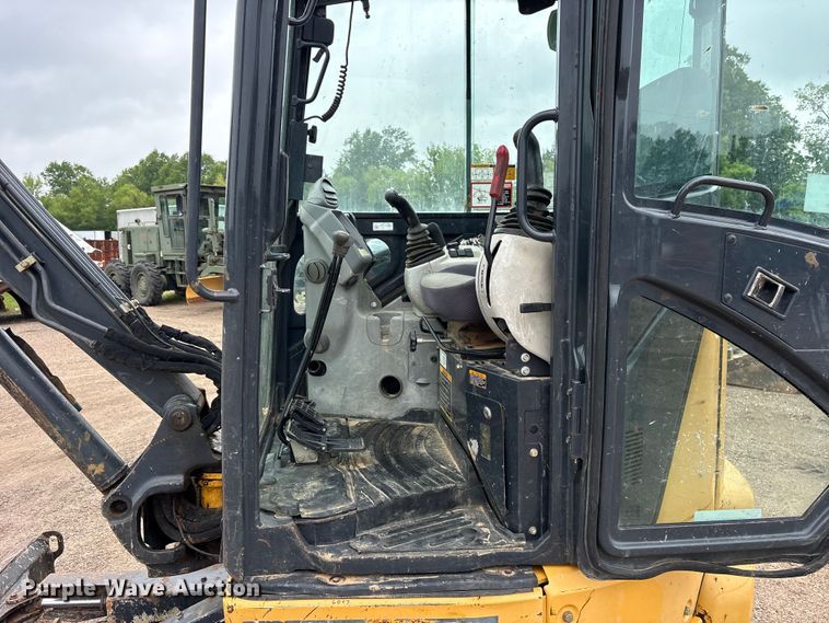 image for item ET2028 2016 John Deere 35G mini excavator