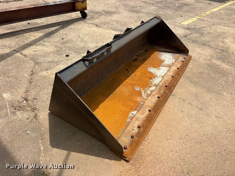 image for item ET2045 Caterpillar skid steer bucket