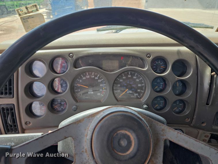 image for item ET5026 2006 Mack CHN613 dump truck