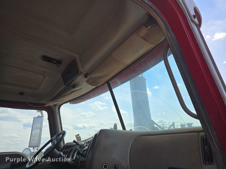 image for item ET5026 2006 Mack CHN613 dump truck