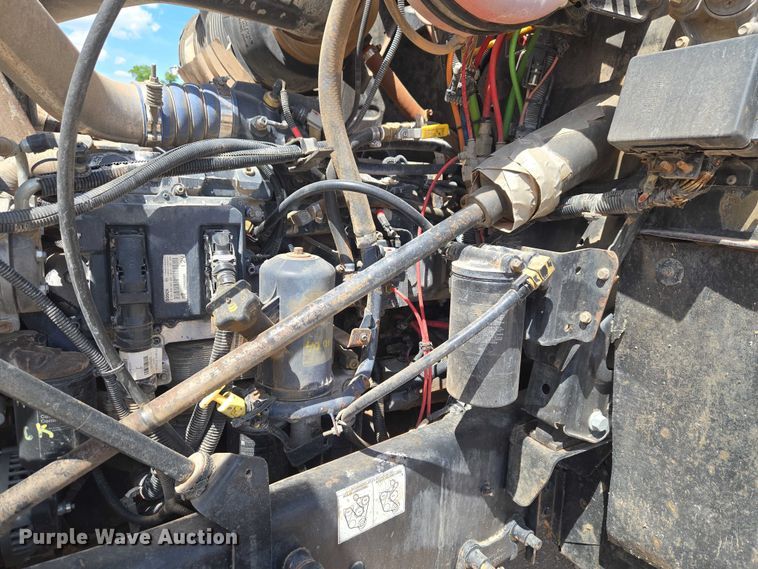 image for item ET5026 2006 Mack CHN613 dump truck