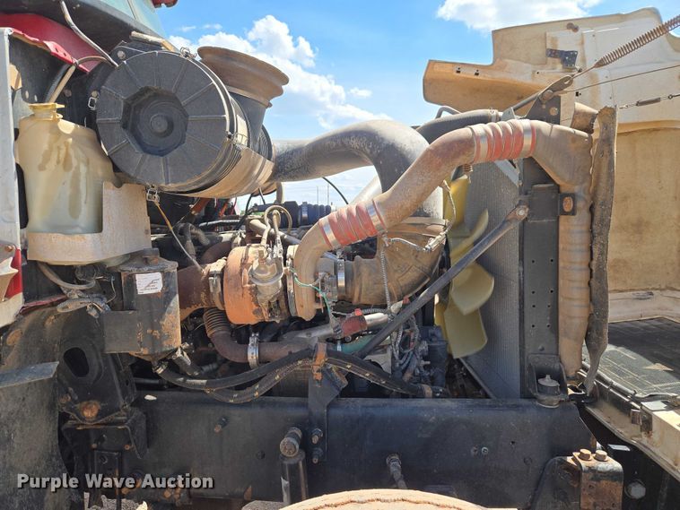 image for item ET5026 2006 Mack CHN613 dump truck