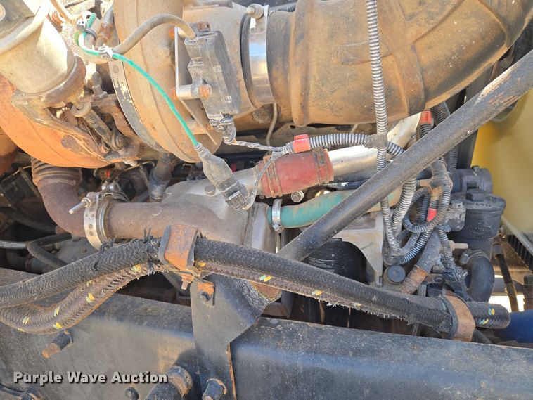 image for item ET5026 2006 Mack CHN613 dump truck