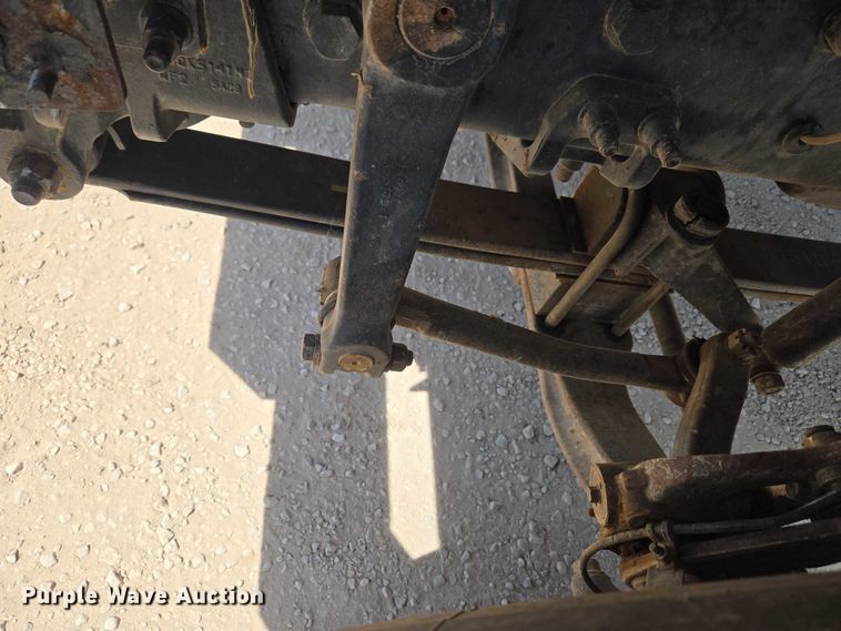 image for item ET5026 2006 Mack CHN613 dump truck