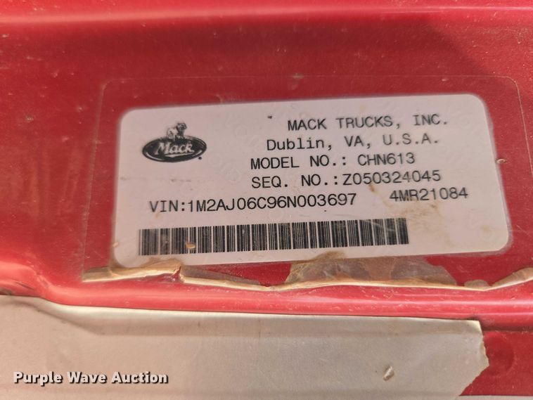 image for item ET5026 2006 Mack CHN613 dump truck