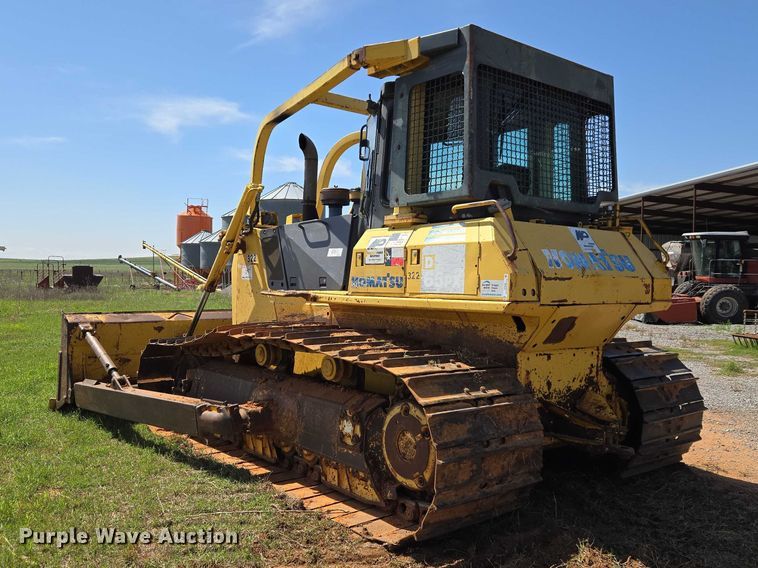image for item ET5046 2006 Komatsu D65PX-15E0 dozer