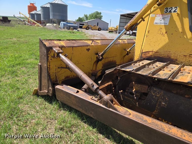 image for item ET5046 2006 Komatsu D65PX-15E0 dozer
