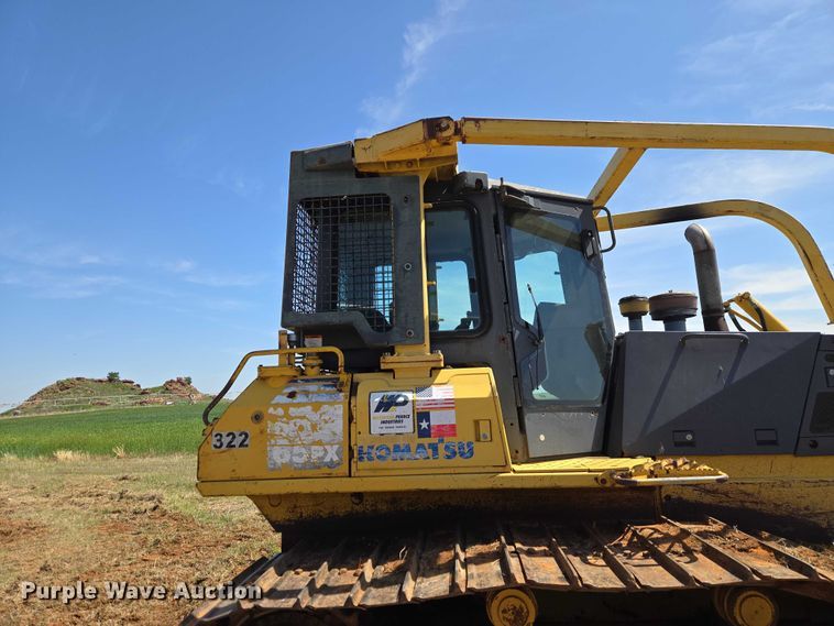 image for item ET5046 2006 Komatsu D65PX-15E0 dozer