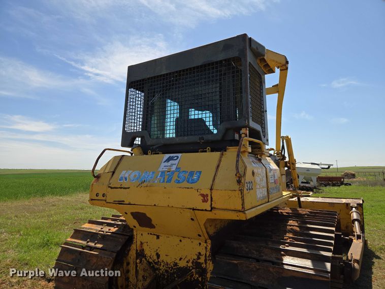 image for item ET5046 2006 Komatsu D65PX-15E0 dozer