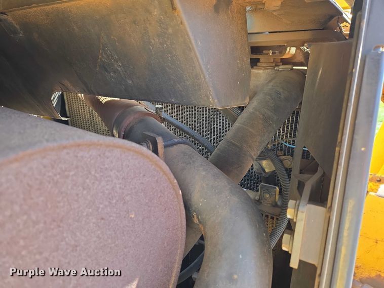 image for item ET5046 2006 Komatsu D65PX-15E0 dozer