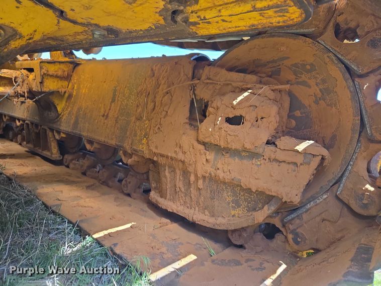 image for item ET5046 2006 Komatsu D65PX-15E0 dozer