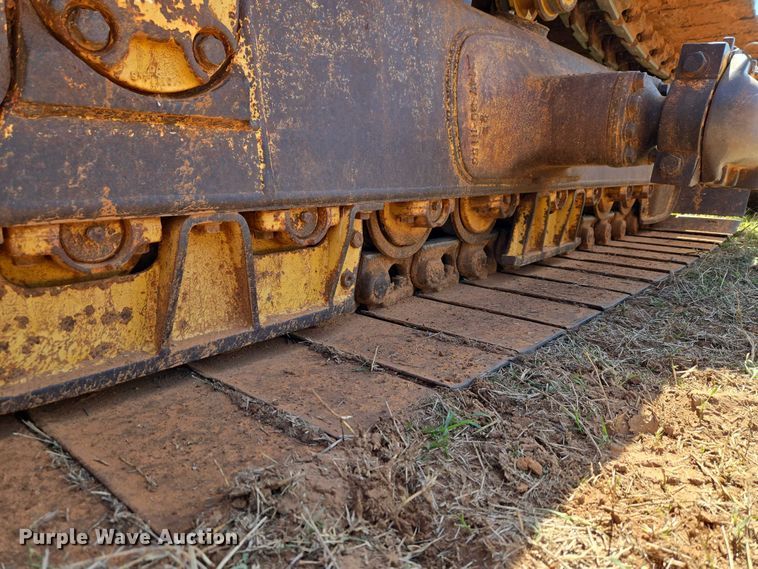 image for item ET5046 2006 Komatsu D65PX-15E0 dozer