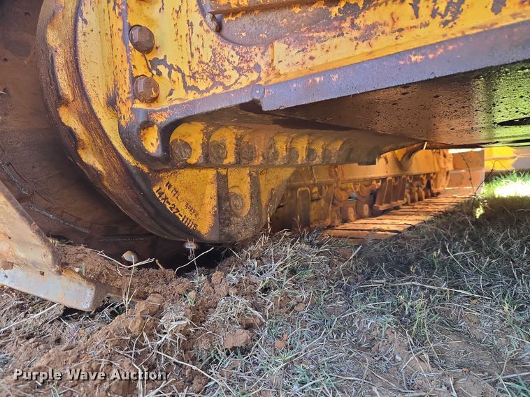 image for item ET5046 2006 Komatsu D65PX-15E0 dozer