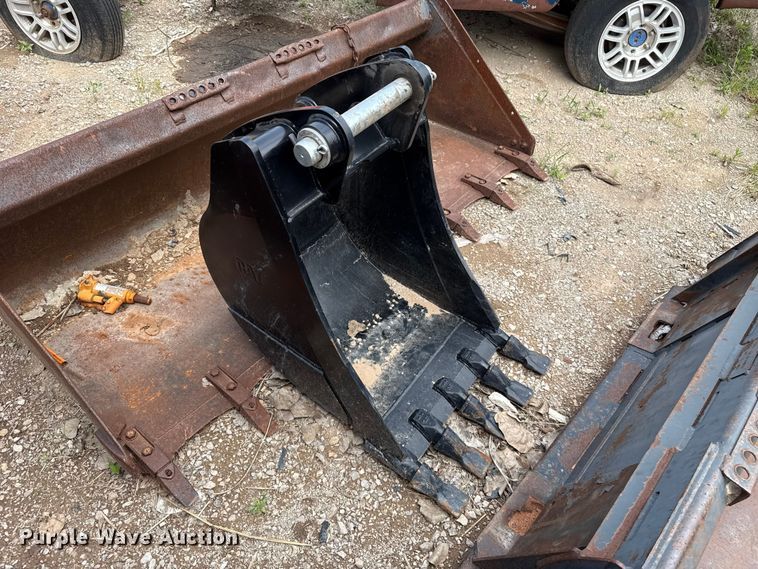 image for item ET6091 Caterpillar 22