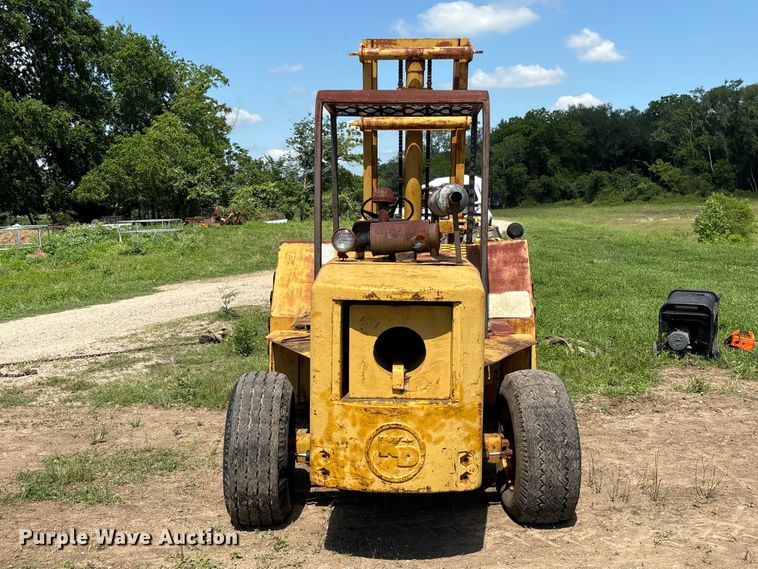 image for item EU0589 KD Manitou 452DT forklift