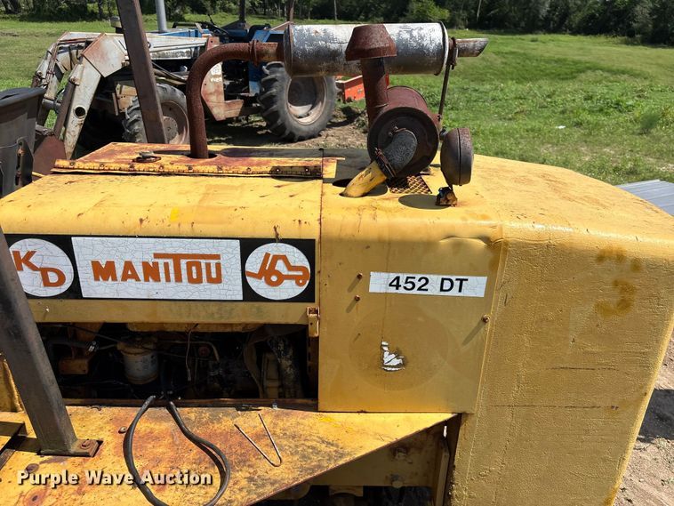 image for item EU0589 KD Manitou 452DT forklift