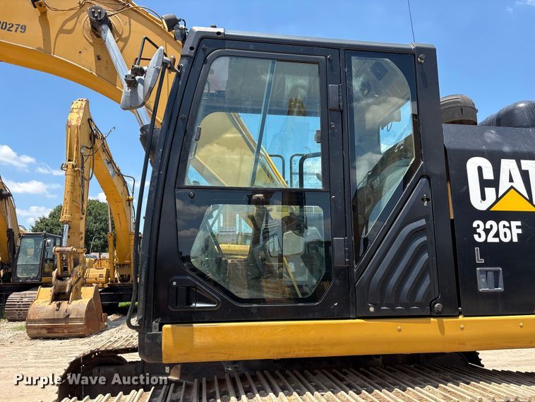 image for item EU0590 2018 Caterpillar 326F L excavator