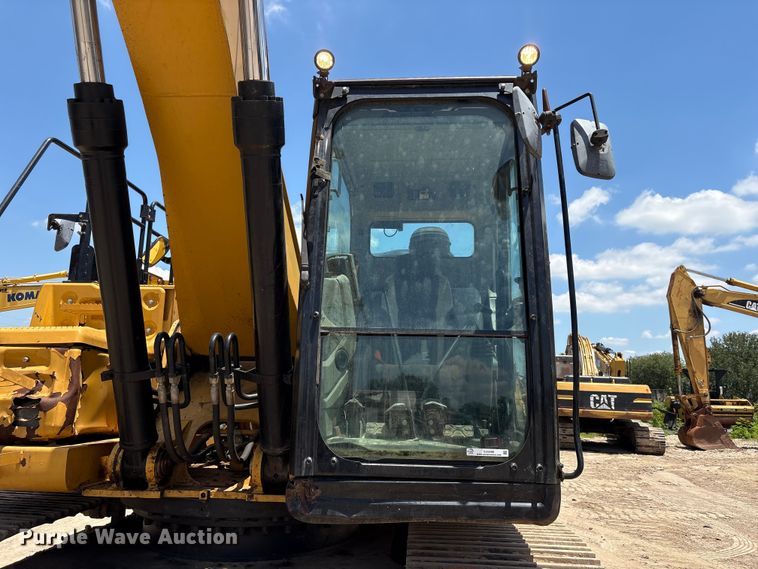 image for item EU0590 2018 Caterpillar 326F L excavator