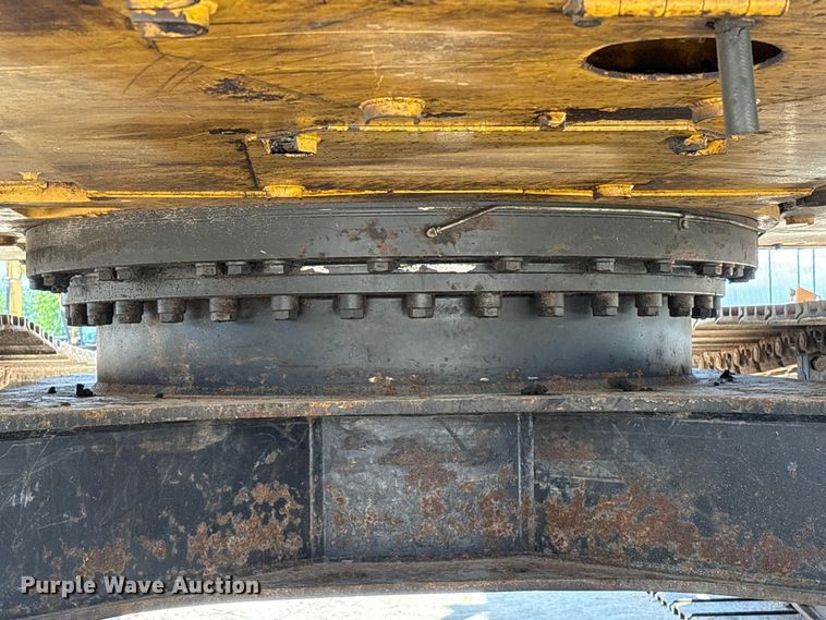 image for item EU0590 2018 Caterpillar 326F L excavator