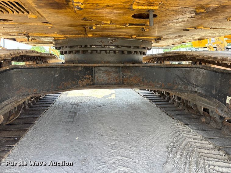 image for item EU0590 2018 Caterpillar 326F L excavator