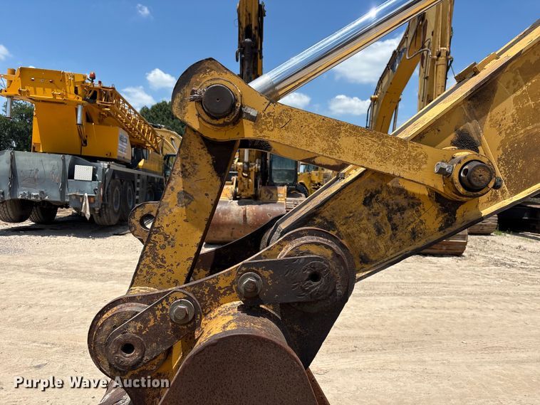 image for item EU0590 2018 Caterpillar 326F L excavator