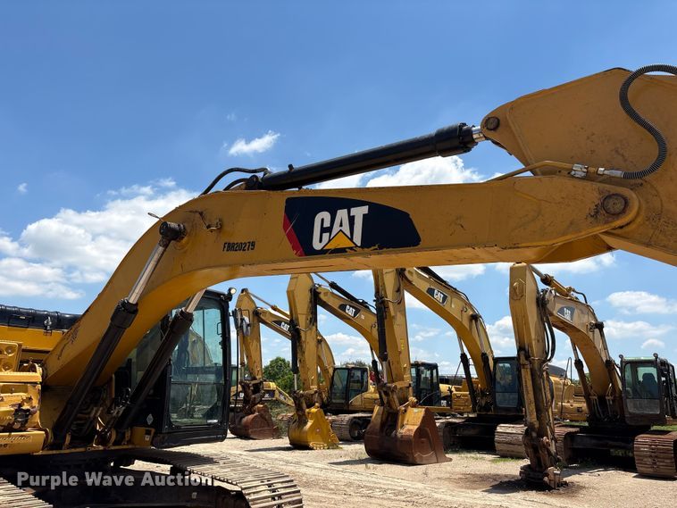 image for item EU0590 2018 Caterpillar 326F L excavator