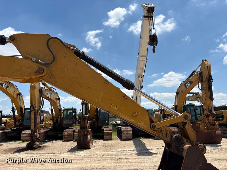image for item EU0590 2018 Caterpillar 326F L excavator