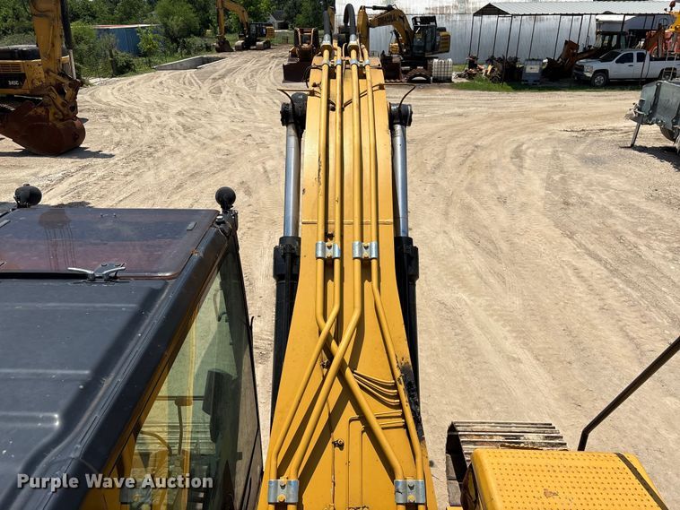 image for item EU0590 2018 Caterpillar 326F L excavator