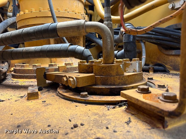 image for item EU0590 2018 Caterpillar 326F L excavator