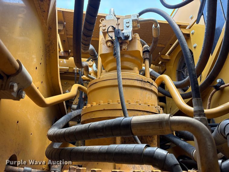 image for item EU0590 2018 Caterpillar 326F L excavator