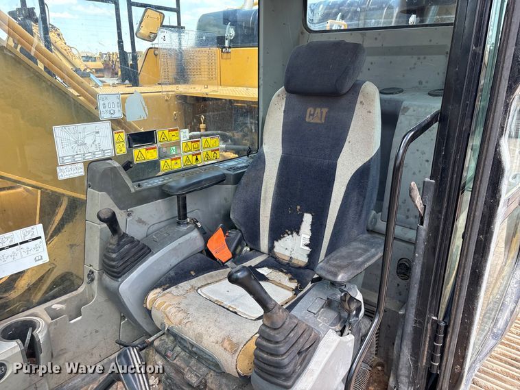 image for item EU0590 2018 Caterpillar 326F L excavator