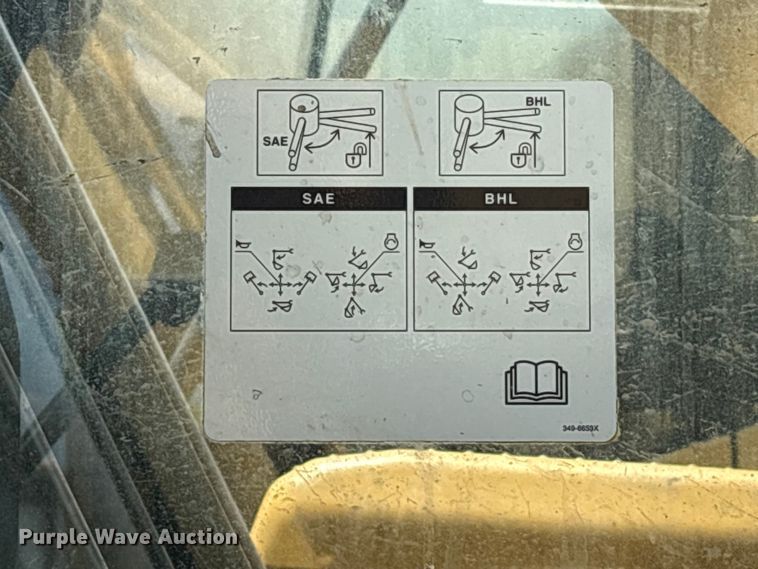 image for item EU0590 2018 Caterpillar 326F L excavator