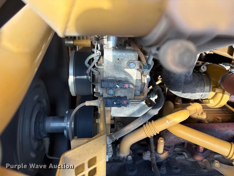 image for item EU0590 2018 Caterpillar 326F L excavator