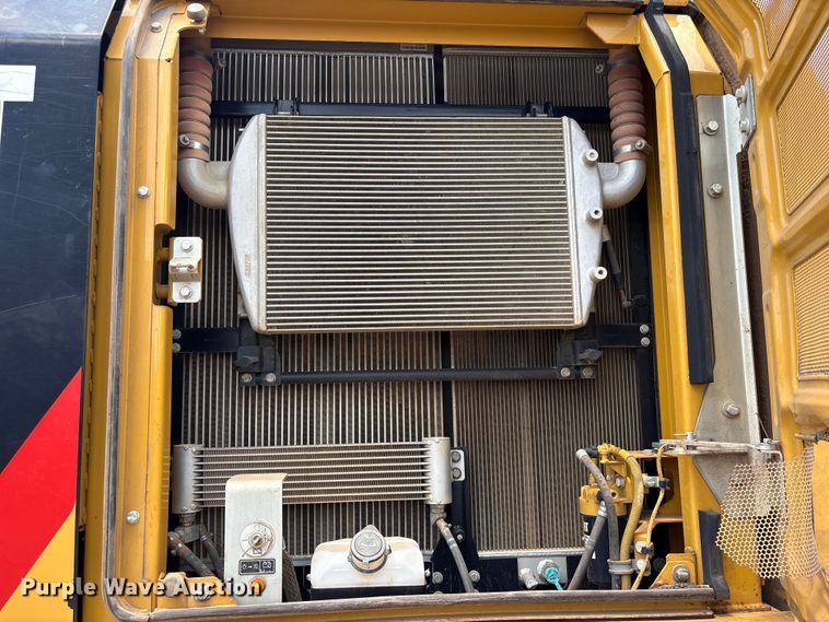 image for item EU0590 2018 Caterpillar 326F L excavator