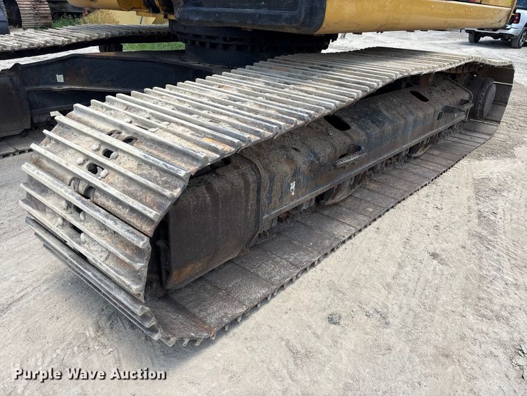 image for item EU0590 2018 Caterpillar 326F L excavator