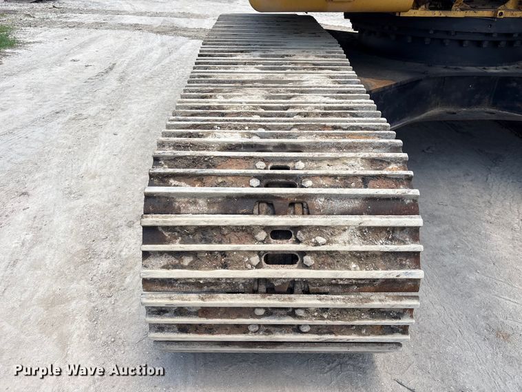 image for item EU0590 2018 Caterpillar 326F L excavator
