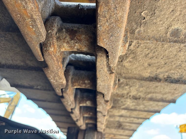 image for item EU0590 2018 Caterpillar 326F L excavator