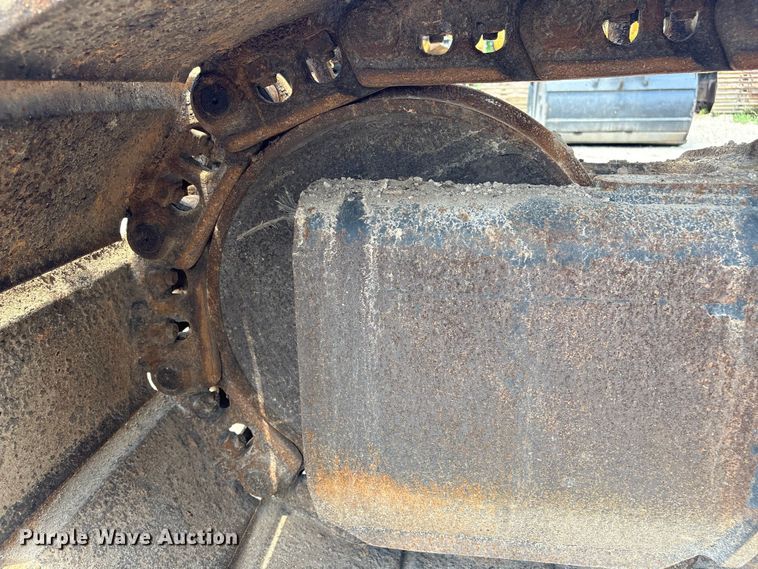 image for item EU0590 2018 Caterpillar 326F L excavator