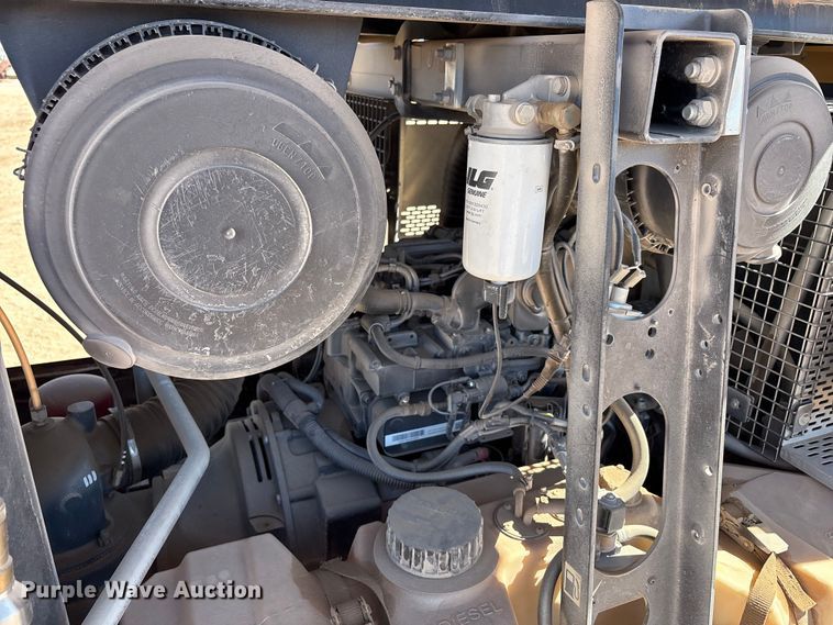 image for item EU4928 2022 Kaeser M118 air compressor