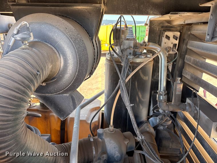 image for item EU4928 2022 Kaeser M118 air compressor