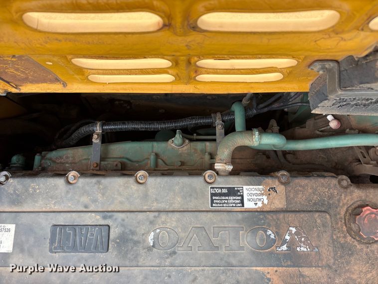 image for item EU5522 Volvo EC360B LC excavator