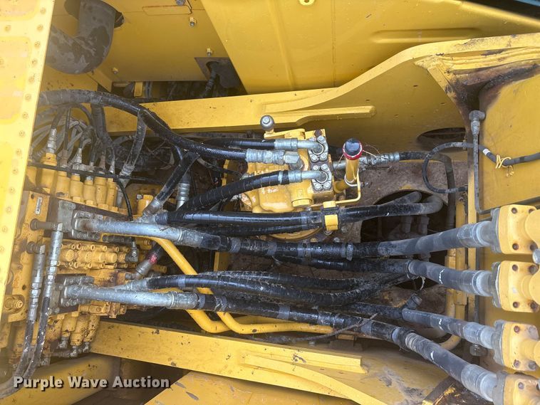 image for item EU5525 2018 Komatsu PC210LC-11 excavator