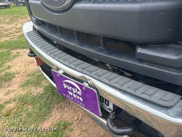 image for item EU5526 2015 Ford F550 Super Duty XL utility / service truck