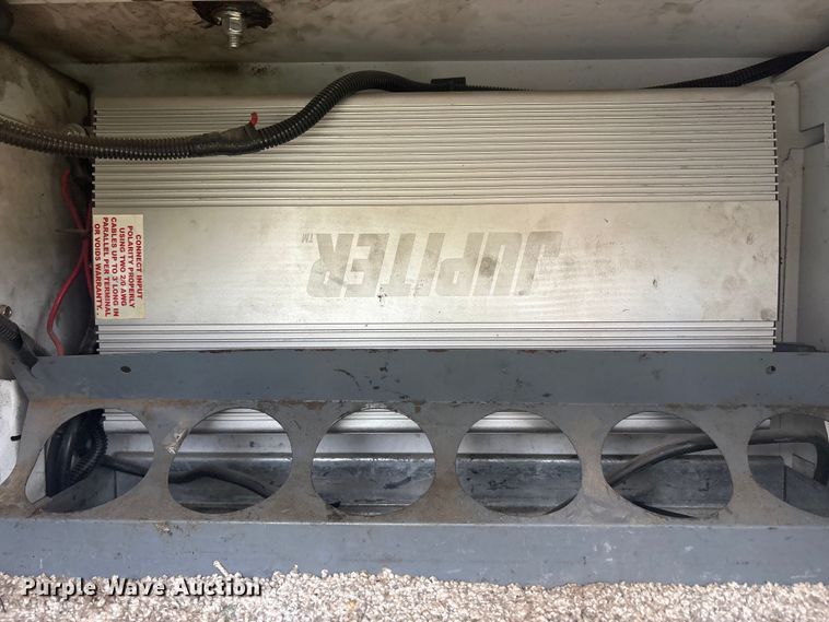 image for item EU5526 2015 Ford F550 Super Duty XL utility / service truck